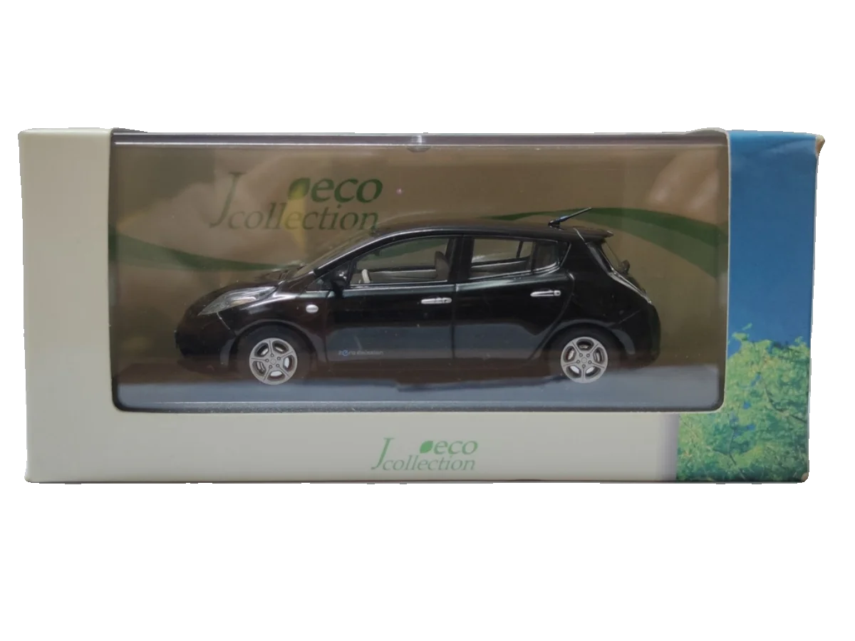

Flaws Diecast 1:43 Scale J-Collection NISSAN LEAF Electric Vehicle Black Alloy Model Alloy Car Model Collectible Toy Gift