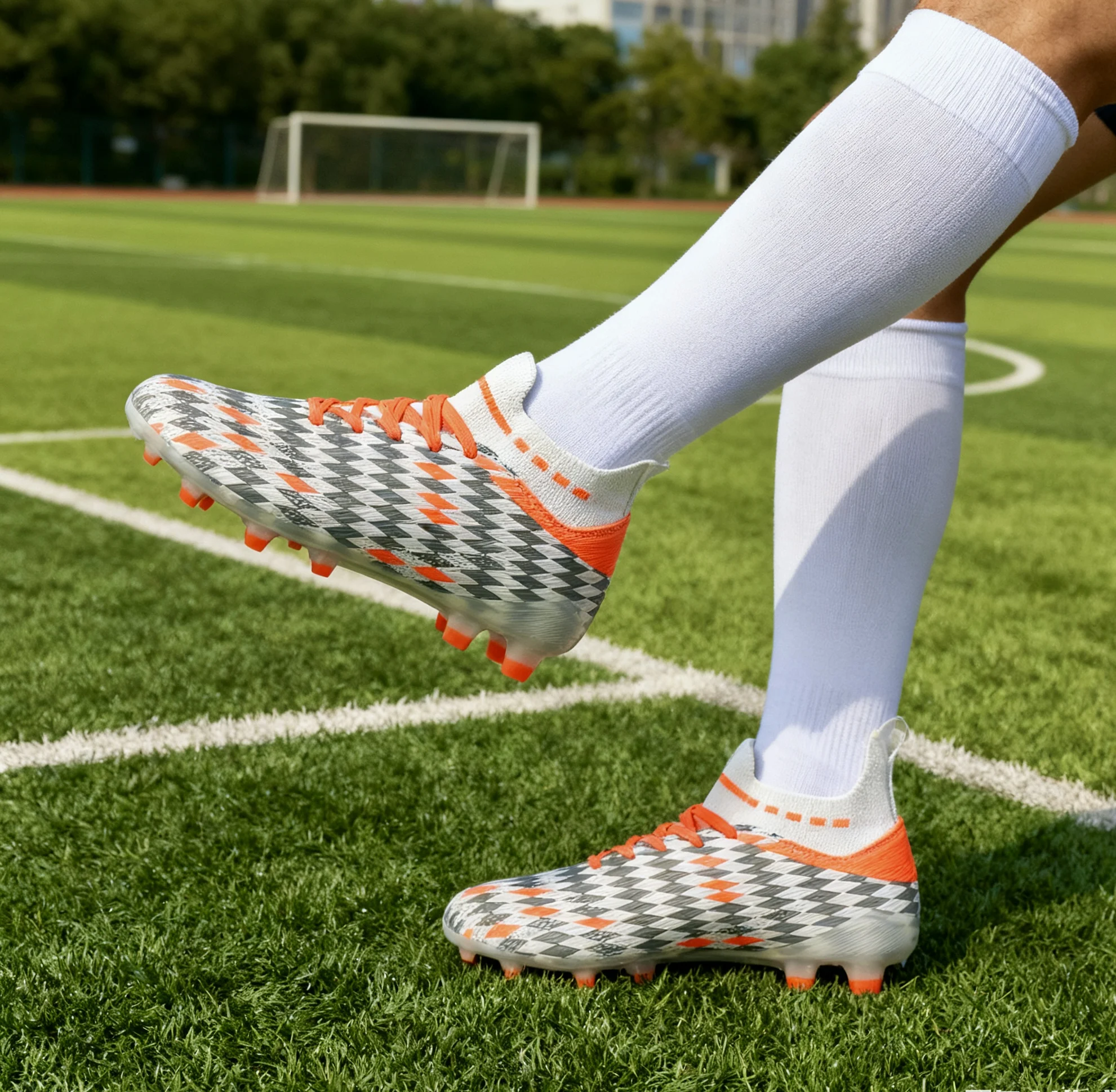 New Men Football Boots Professional Soccer Shoes Hot Sale High-quality TF/FG Cleats Futsal Women Unisex Ultralight Sneakers