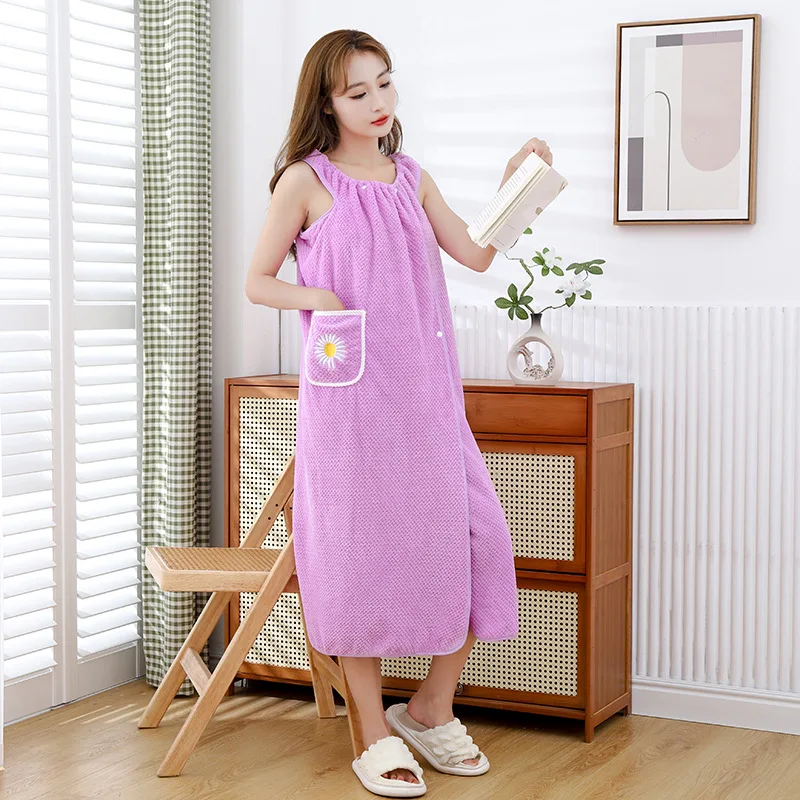 

The New Coral Velvet Bath Towel, Thickened and Soft Bathrobe Is More Absorbent Than Pure Cotton Shower Skirt for Home Use