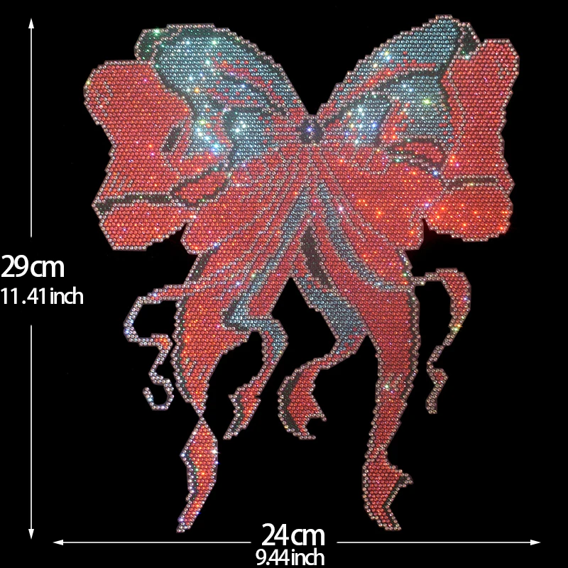 

Блестящая ромбовидная нашивка и высококачественный узор бабочки со стразами, гладить на свитерах, пальто и аксессуарах для одежды.