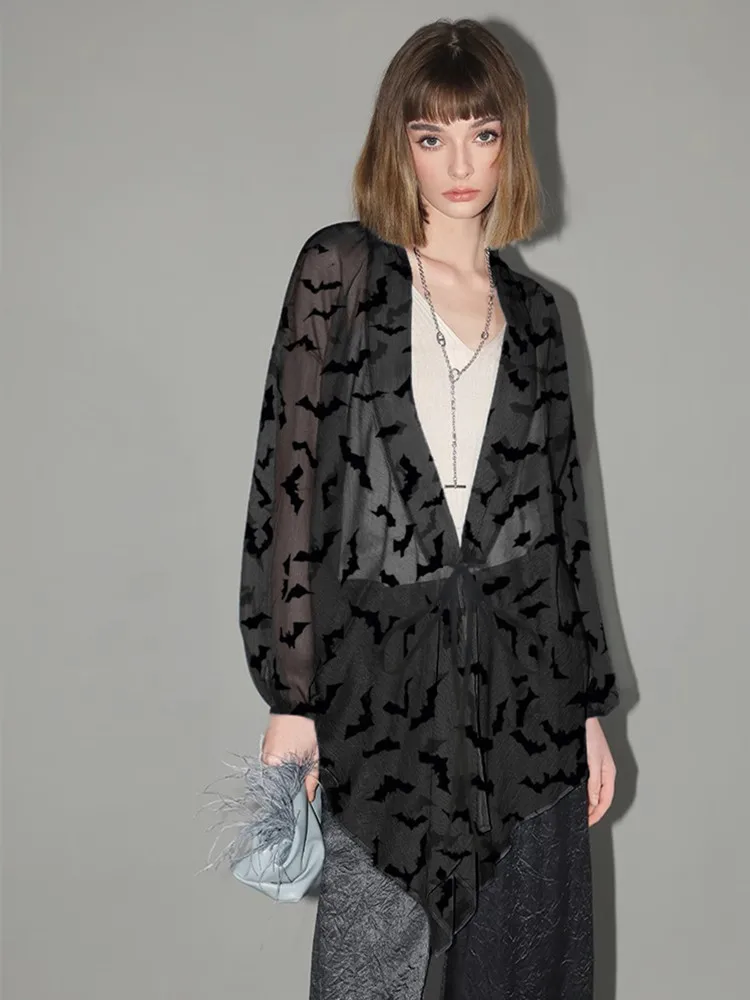Yangelo Fledermaus Druck Damen Tops sexy V-Ausschnitt Langarm Tops schnüren durch Mode Streetwear