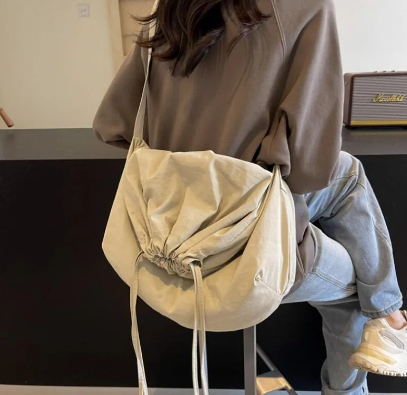 Fashion Canvas Bag Women's bag Large Capacity Tote Bag Versatile Backpack Commuter Work Student bag Traveling Bag