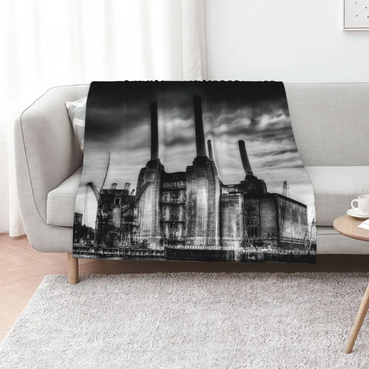 Battersea Power Station London Throw Blanket Comforter Flannel Plush Cute Plaid Soft Thermal Blankets