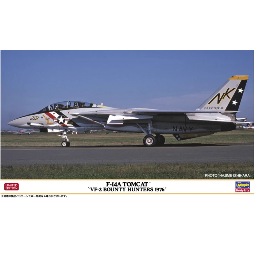 Hasegawa 02491 F-14A Tomcat'VF-2 Bounty Hunters 1976 '1/72 Military Assembled Scale Model Kit DIY Toy, Collection Birthday Gift