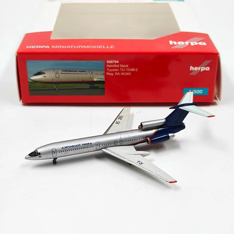 

Модель самолета Herpa Diecast Alloy 1:500 TU-154B-2 528764: Коллекционная, подарочная и сувенирная модель для демонстрации