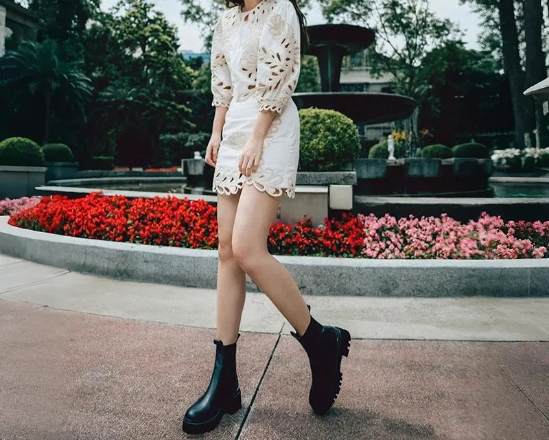 

2026 Spring Women's French Style Two Piece Set Hollow Out Crochet Lace Half Sleeve O-Neck Top + A Line Mini Skirt Set