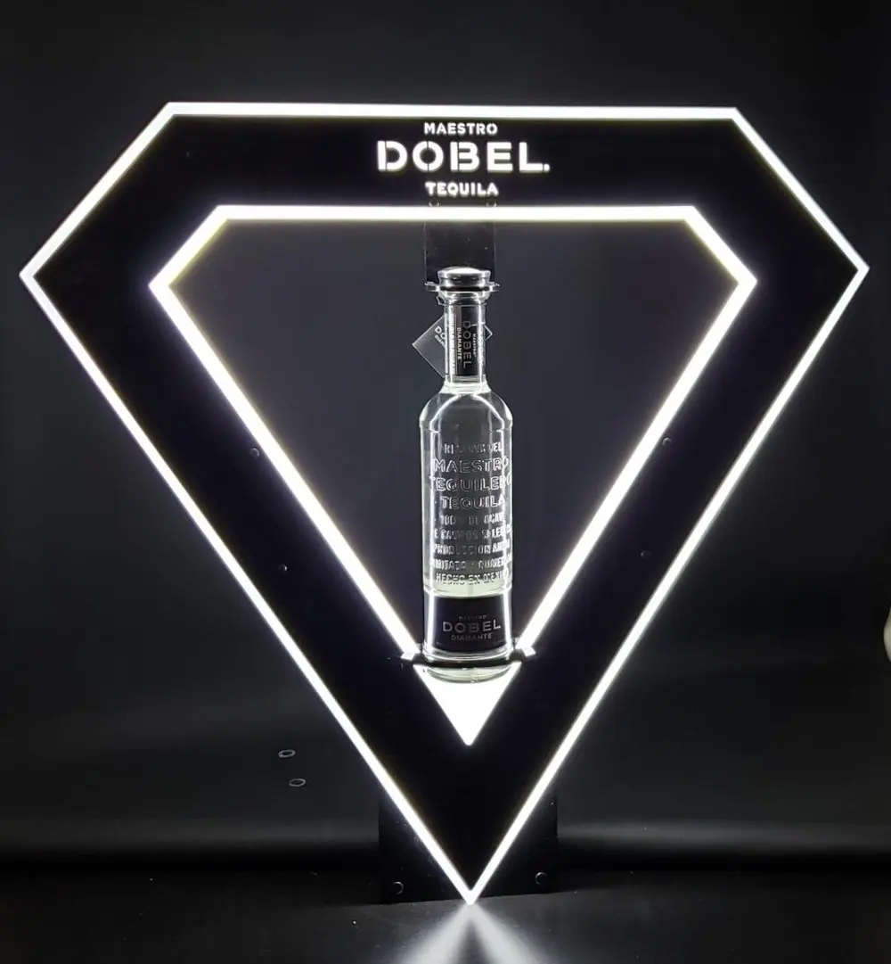 Custom logo Luminous Diamond Maestro Dobel Tequila Bottle Presenter LED Wine Rack Bottles Champagne Glorifier Bar Service Sign