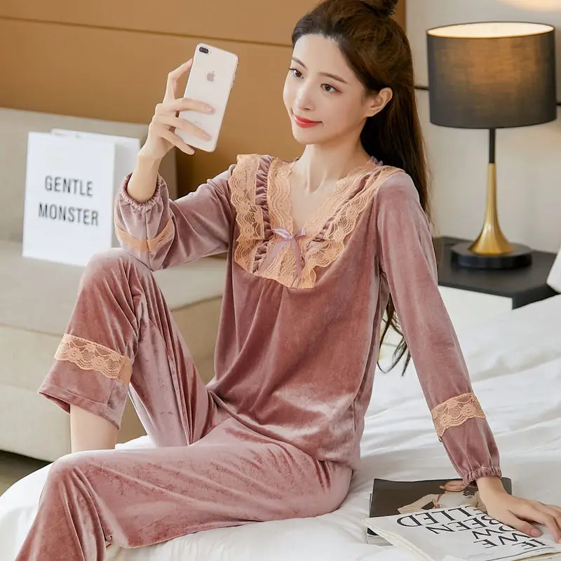 Pyjama Vrouwen Winter Nieuwe Mode Gouden Fluwelen Pyjama Homewear Set Koreaanse Losse Sexy V-hals Nachtkleding Nachtkleding Tweedelige Set