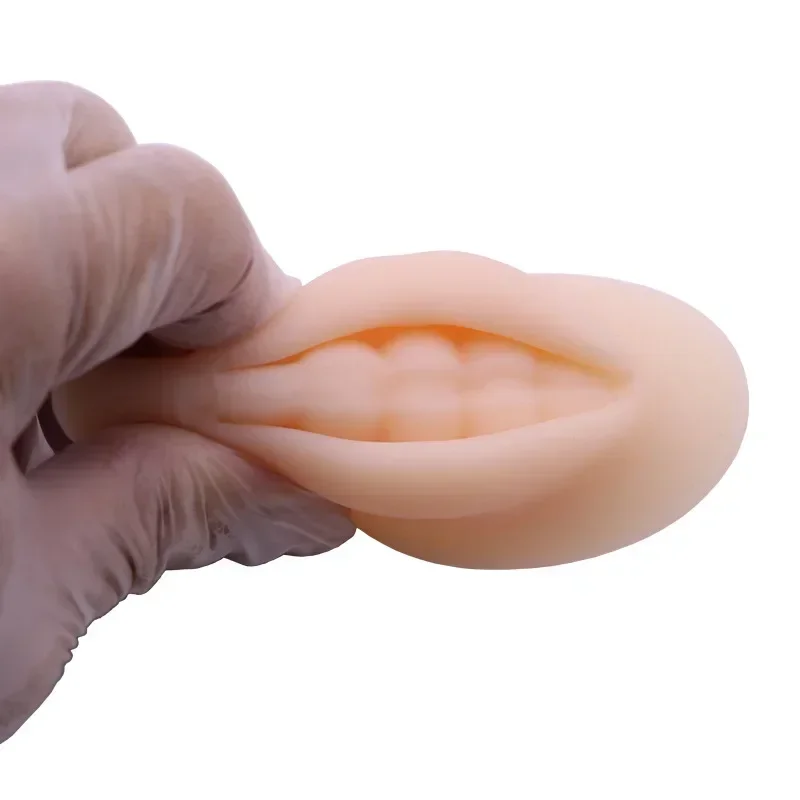 Silicone Nude Open Mouth Lips Practice Skin for Tattoo Beginner Experienced Tattoo Artists Tattoo Tool 1pcs