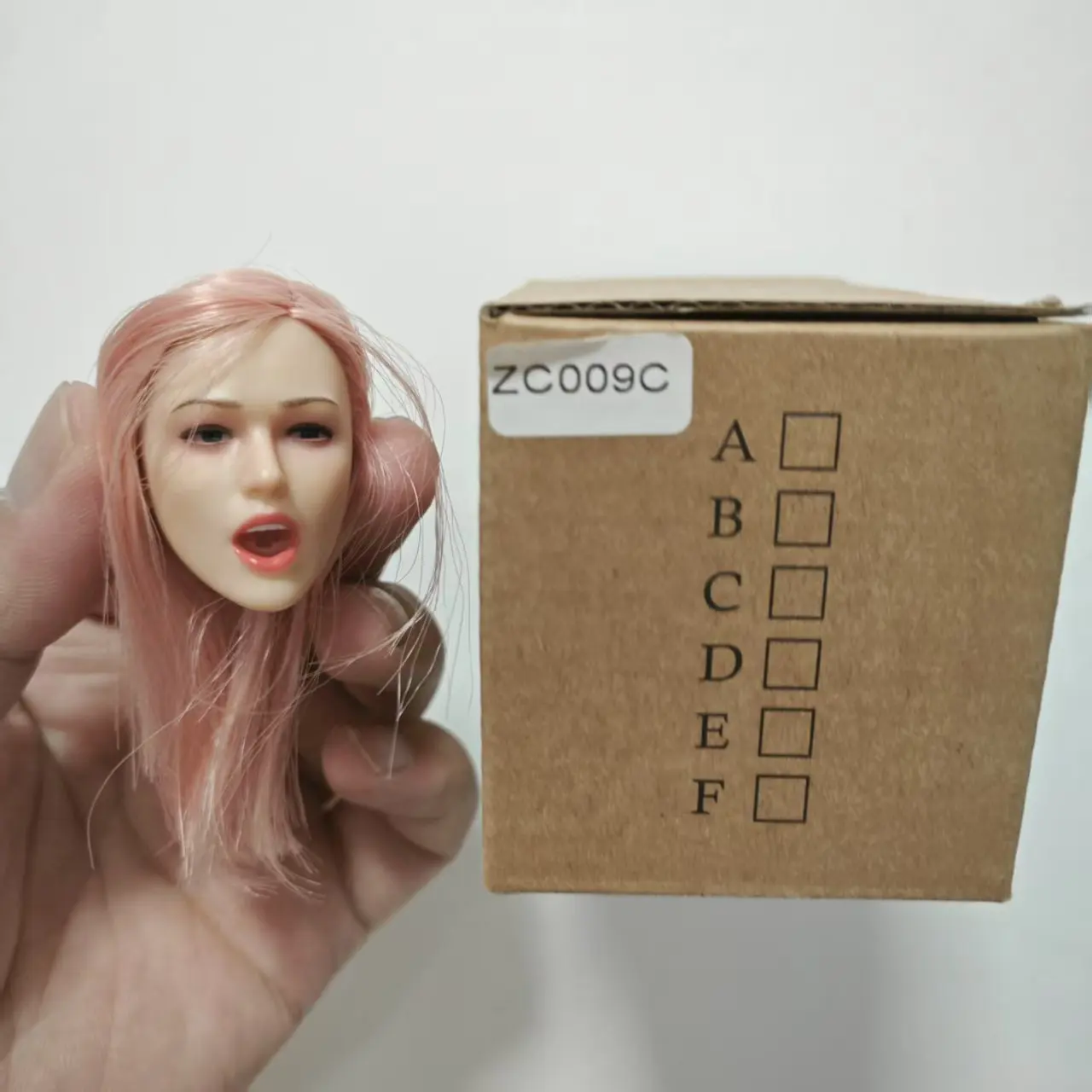1/6 Jong Meisje Huanhuan Head Sculpt met Beweegbare Ogen Model Fit 12 ''TBL Bleke Vrouwelijke Soldaat Action Figure Body Z6TOYS ZC008