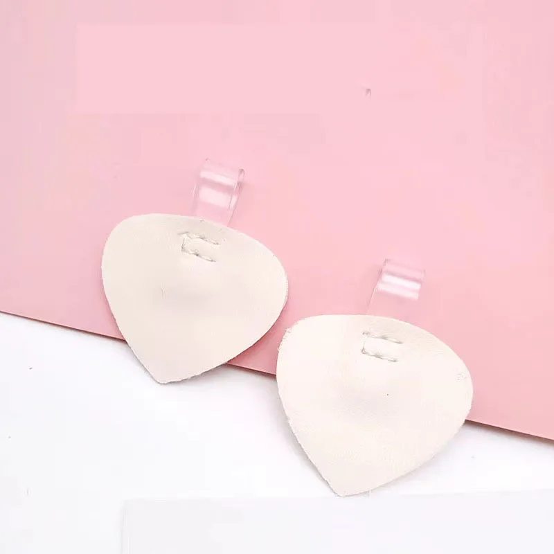 2Pairs Heart-Shaped Stickers for High Heels Sewn Free Stickers Shoe Tie Neck Sticker Band Adjuster