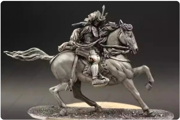 Military Commander Samurai Tin Metal Ancient Soldier Model Decorated with Statues of the Northern and Southern Dynasties inJapan