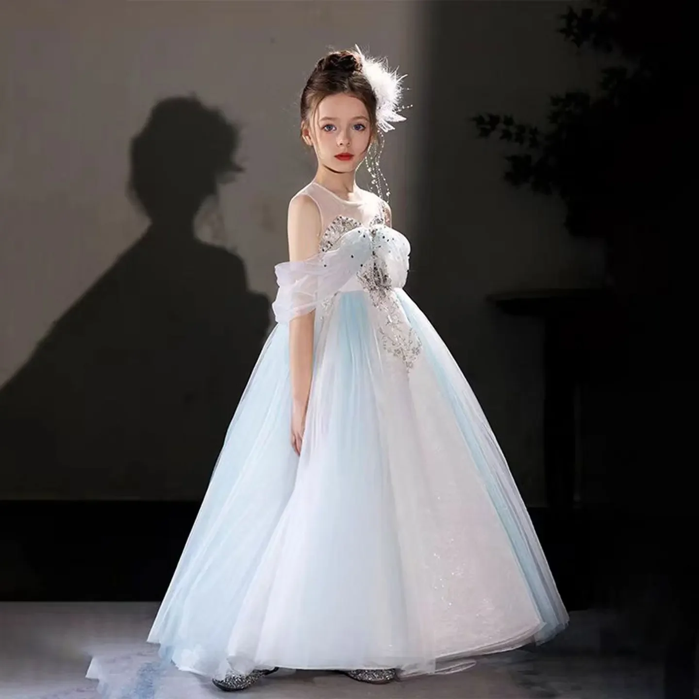 Flower Girl Dress Wedding Gown First Christmas Party Kids Formal Princess Ball Gown Pageant Outfit With Train For Special Events