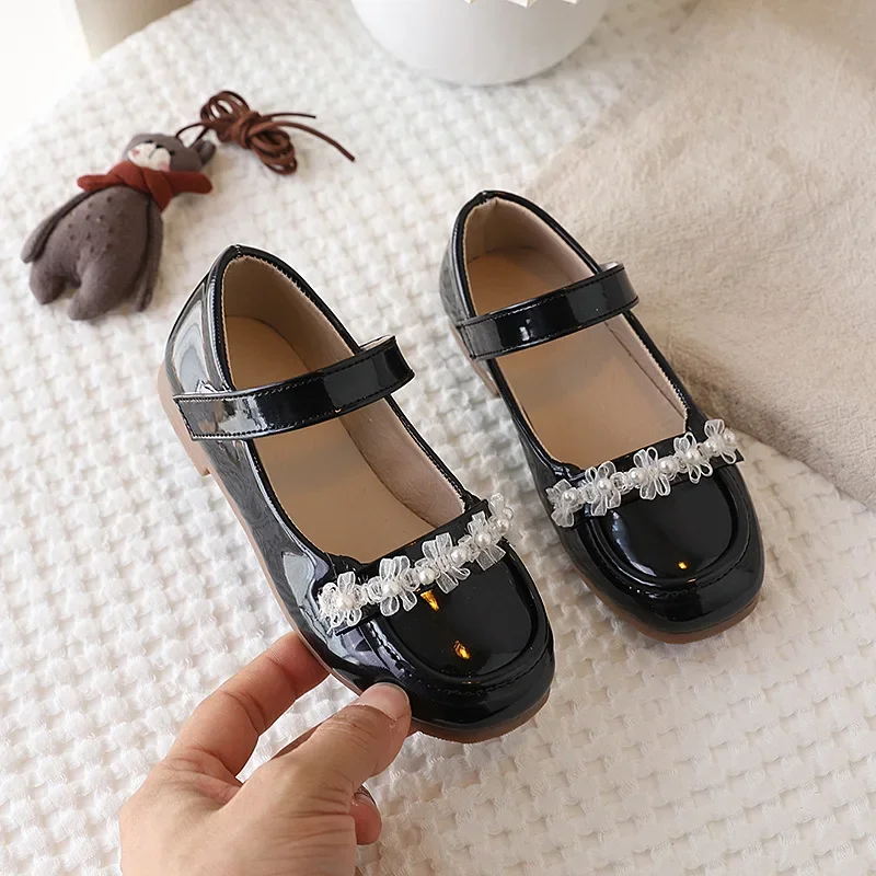 Girls Leather Shoes Spring Autumn Pearl Kids Causal Shoes Formal Dress Versatile Children's Flats Princess Performance Ballet