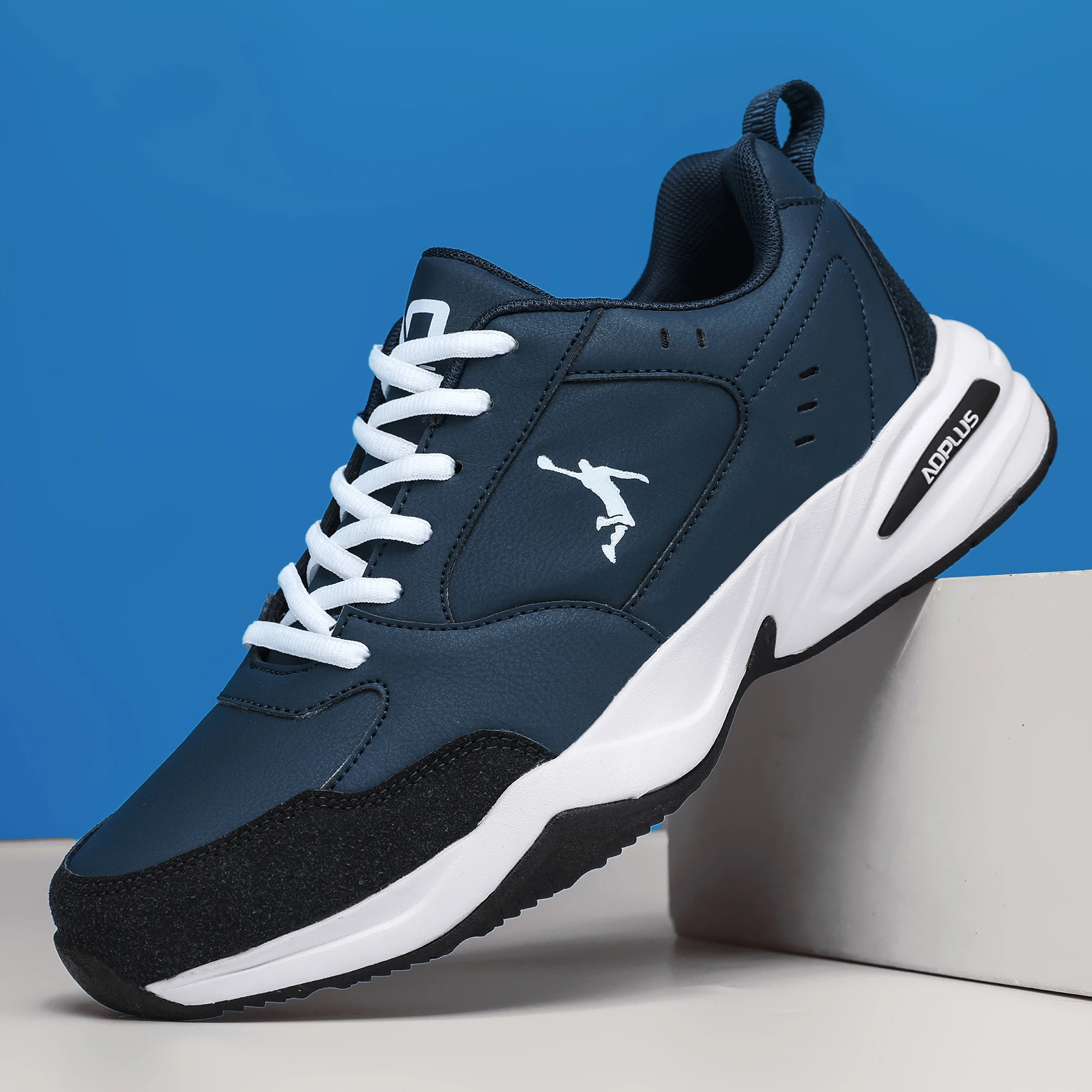 

Новые мужские модные спортивные повседневные кроссовки, подходят для походов на свежем воздухе, удобный стиль на шнуровке, идеально подходит для приключений синего цвета9.