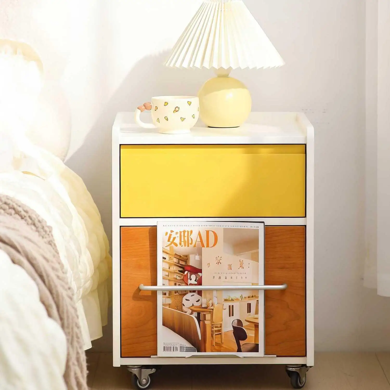 

Прикроватная тумба в стиле середины века, приставной столик для дивана, контрастные цвета, многофункциональный