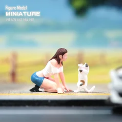 1/87 1/64 1/43 1/24 1/18 Anime Characters Kneeling Girl And Cat Scene Figure Model Miniature Dolls Toy For Collection