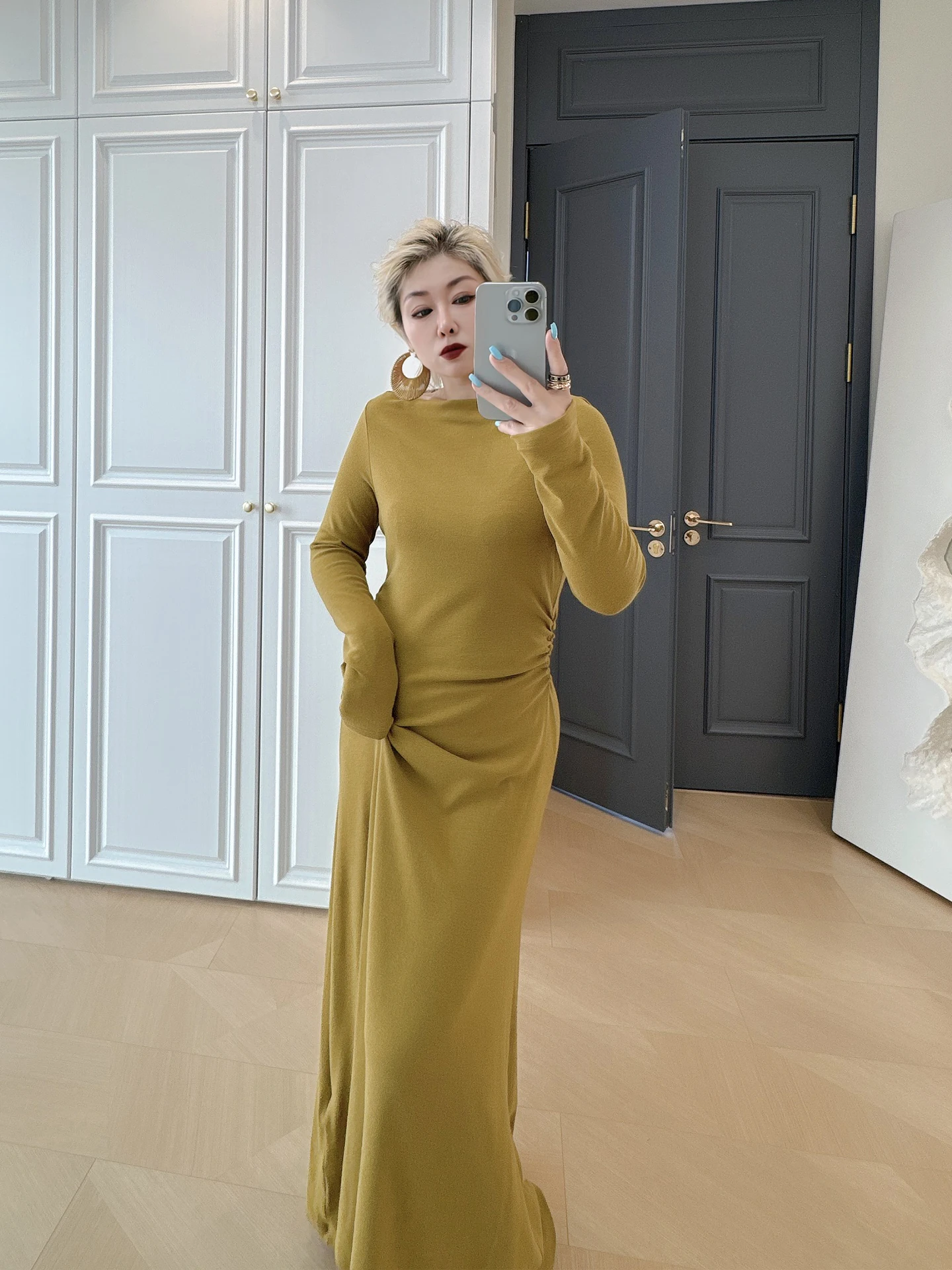 

Женская трикотажная юбка большого размера с завышенной талией, драпированная, длинная, А-силуэт, миди, в стиле французской моды, для повседневной носки и работы.