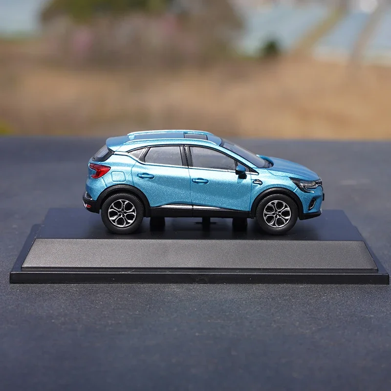 1:43 Original RENAULT CAPTUR alloy simulation car model, children's collection of decorative toys, holiday gifts for children.