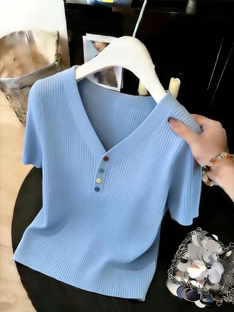 Loose Fit Ice Silk Short Sleeve V-Neck Knitwear Casual Style Summer T-Shirt for Women Anti-Ball Weave Top in China