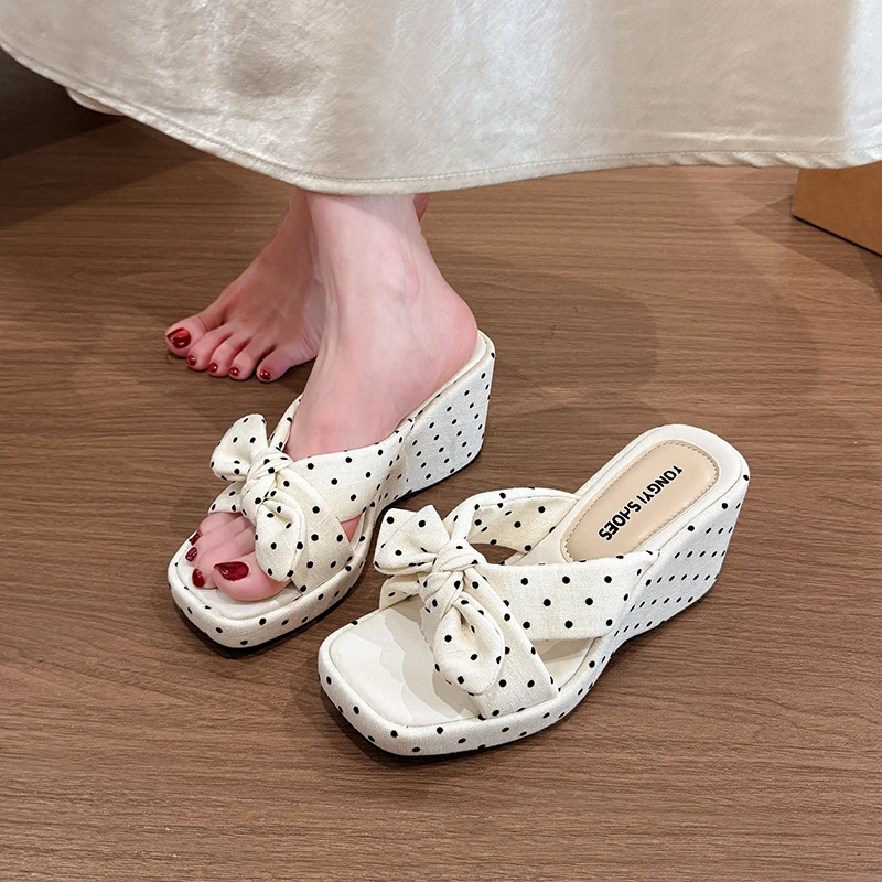 おとぎ話バタフライノット厚底オープントゥサンダル女性の夏身長を高める小さなサイズのスカートにマッチするスリッポンシューズ