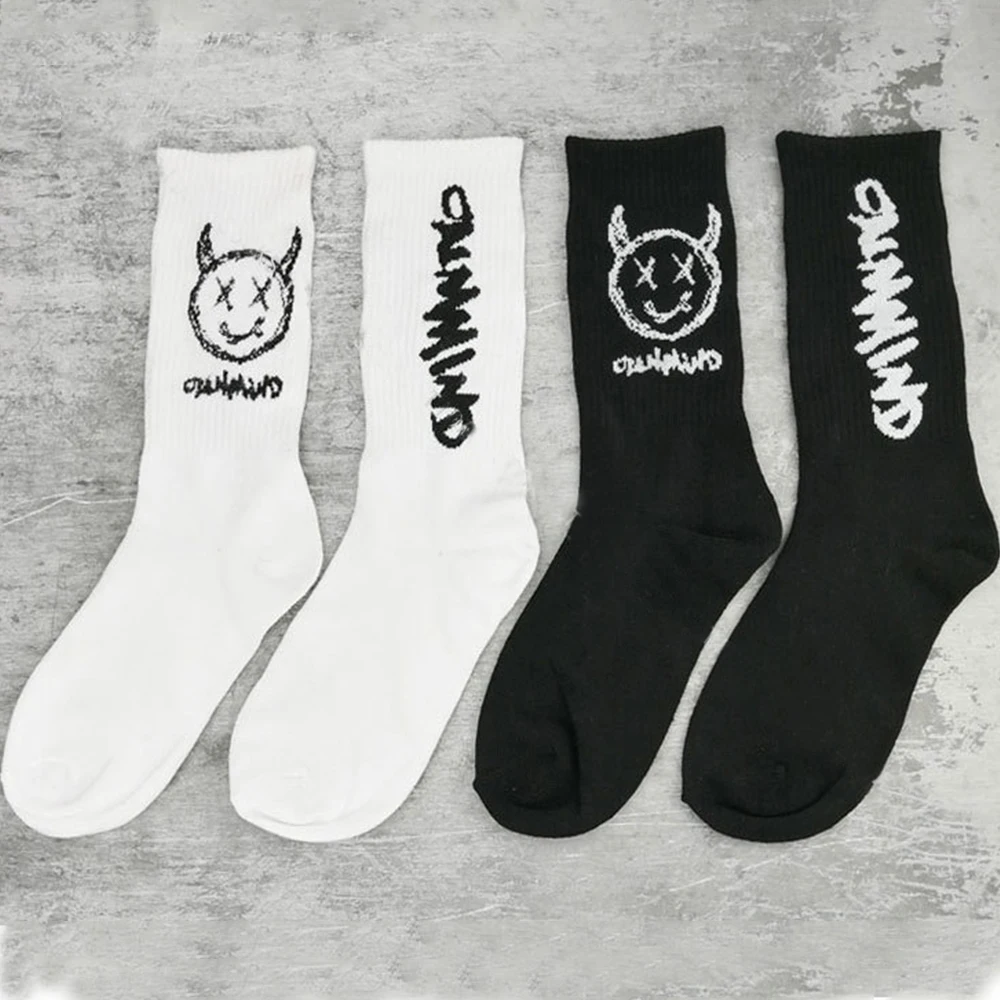 

Trendy Men Breathable Cartoon Mid Tube Hip Hop Sports Socks Cotton Skateboard Socks Unisex Hosiery