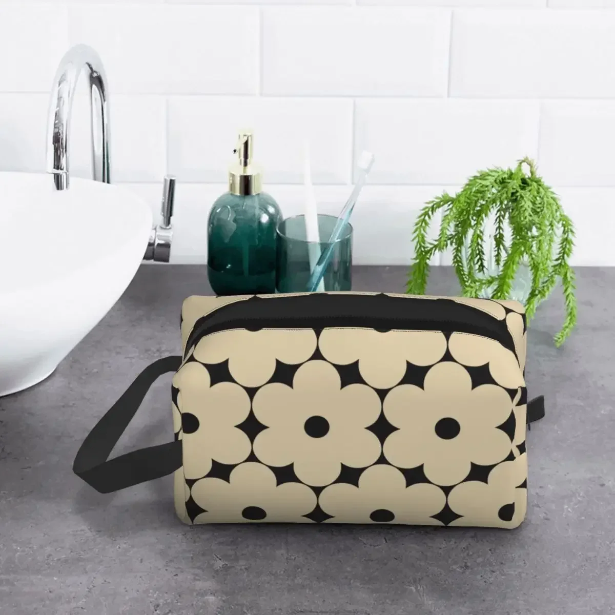 Custom Travel Flower Power Wallpaper Toiletry Bag Portable Makeup Cosmetic Organizer for Women Beauty Storage Bags Dopp Kit Box