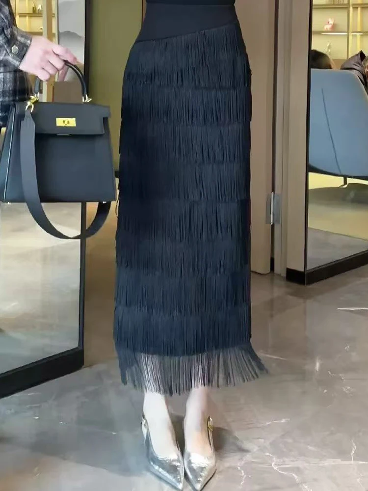 

Retro temperament tassel design sense Joker straight skirt 2025 spring and summer women's season new slim temperament hip skirt.