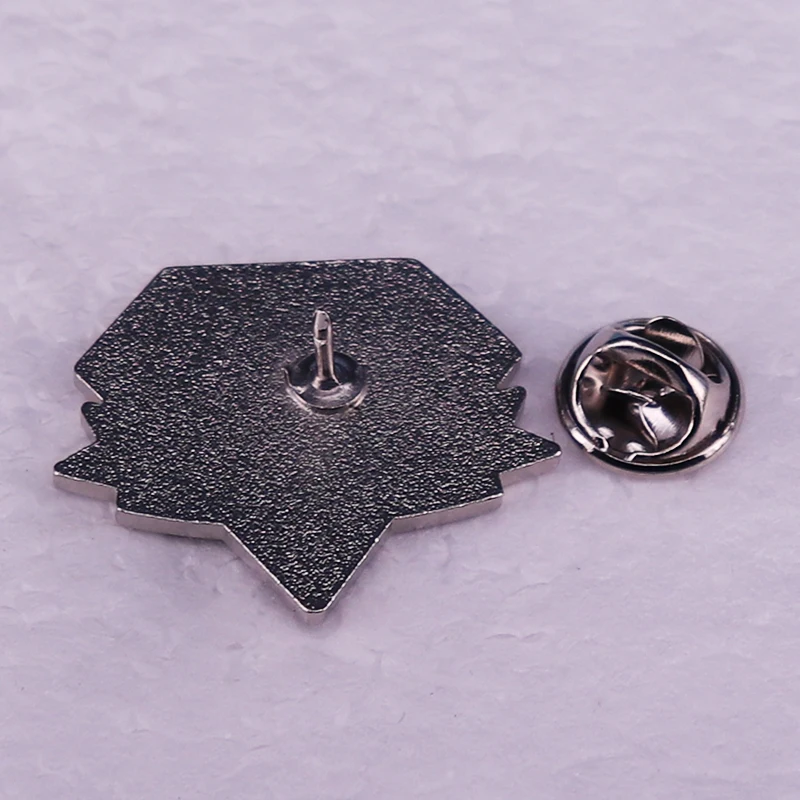 Foxs Hound Badge Diamond Dog Skull Metal Gear Solid-Enamel Pin Video Game Peripheral Brooch Cosplay Gamer Decoration Gifts