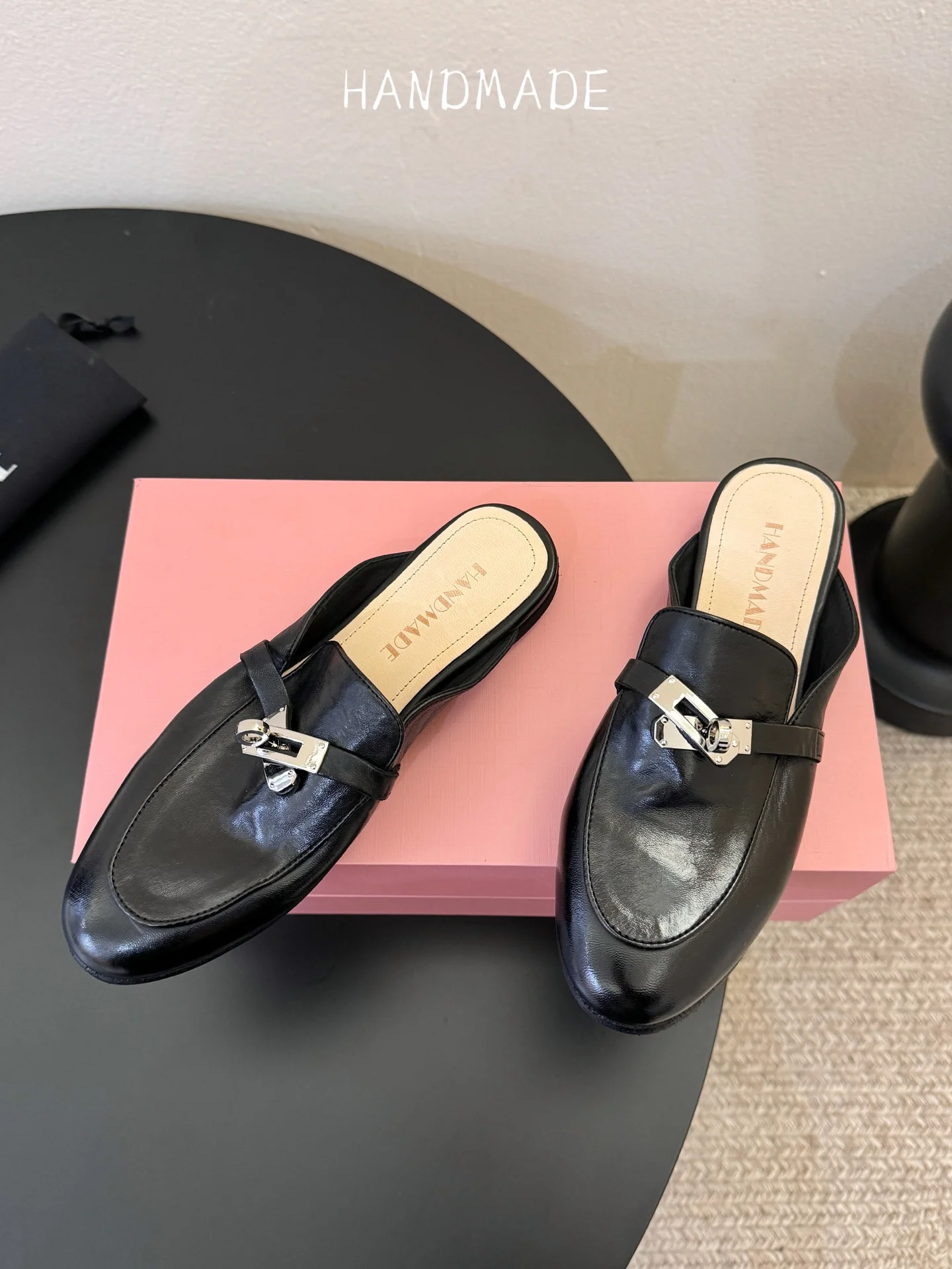 

Women Handmade Mules Horsehide Metal Buckle Shoes