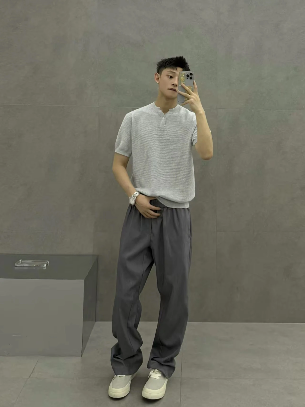 

Ретро с воротником Генри, крутая шелковая трикотажная футболка ort Sve irt, мужская летняя футболка Spor Sli с манжетами и v-образным вырезом