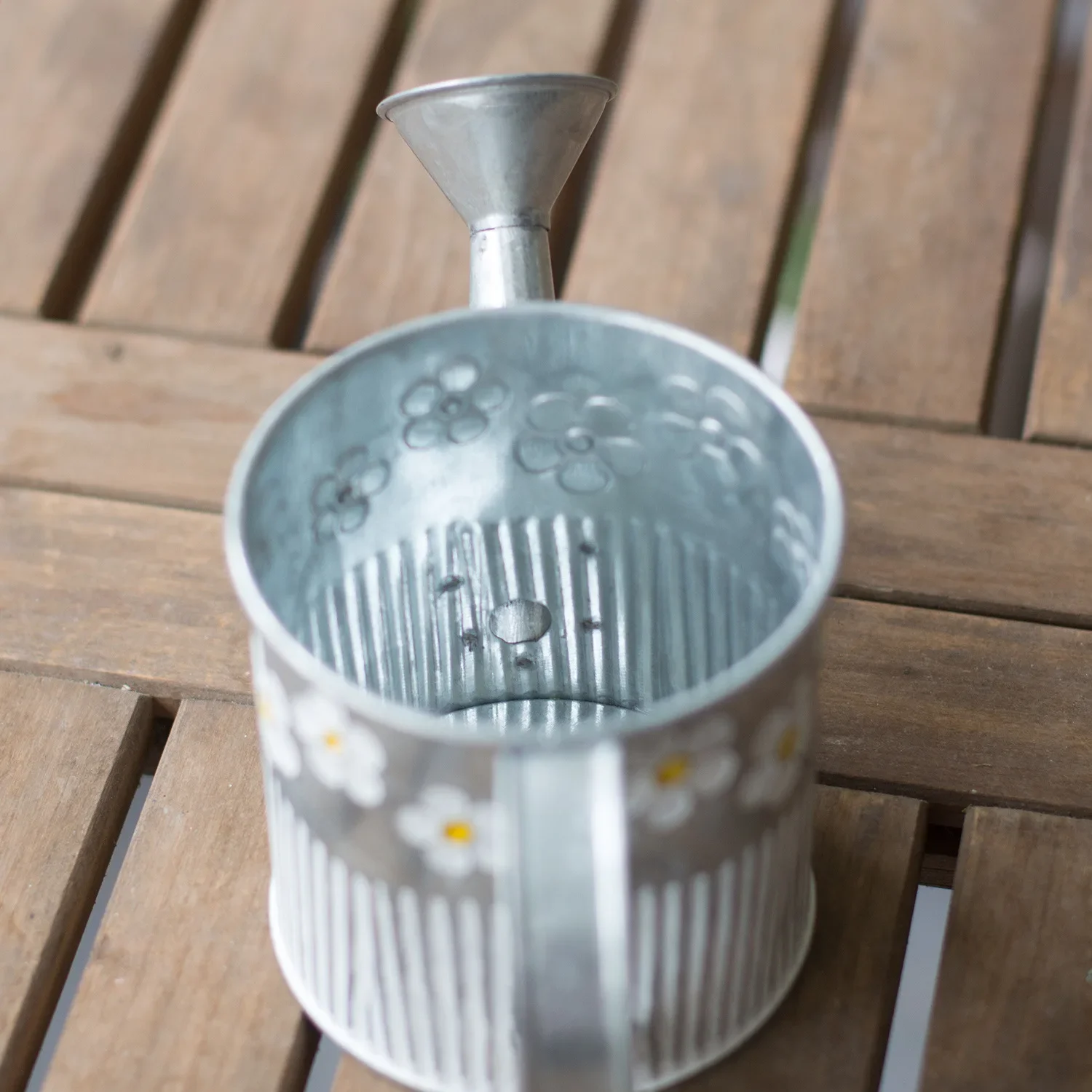 YFY  old-fashioned printed tin flower utensils, flower pots, showers, pastoral retro gardens