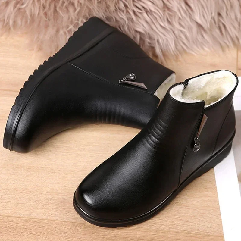 Winter Women Boots 2024 Keep Warm High-heeled Womens Shoes Leather Platform Cotton Ladies Short Boots Womens 35-41 Snow Boots