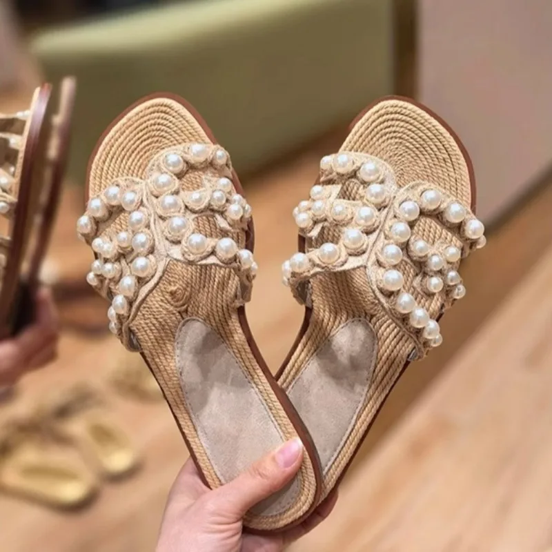 

Fashion Designer Womens Shoes New Exquisite Imitation Pearl Flat Slippers for Woman Retro Vacation Casual Shoes Zapatos De Mujer