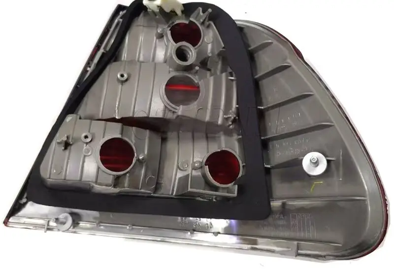 OE Code Ean  63216946535 63216946536 63216910537 63216910538 VIN Chassis Number for 3 Series E46 Rear Lamp TAIL LIGHT