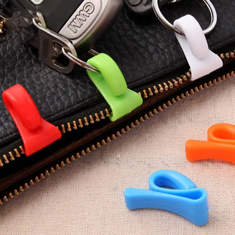 2 PCS Practical Colorful Mini Built-in Bag Clip to Prevent Lost Key Hook Rack Store Clip Used in a Variety of Types of Bags