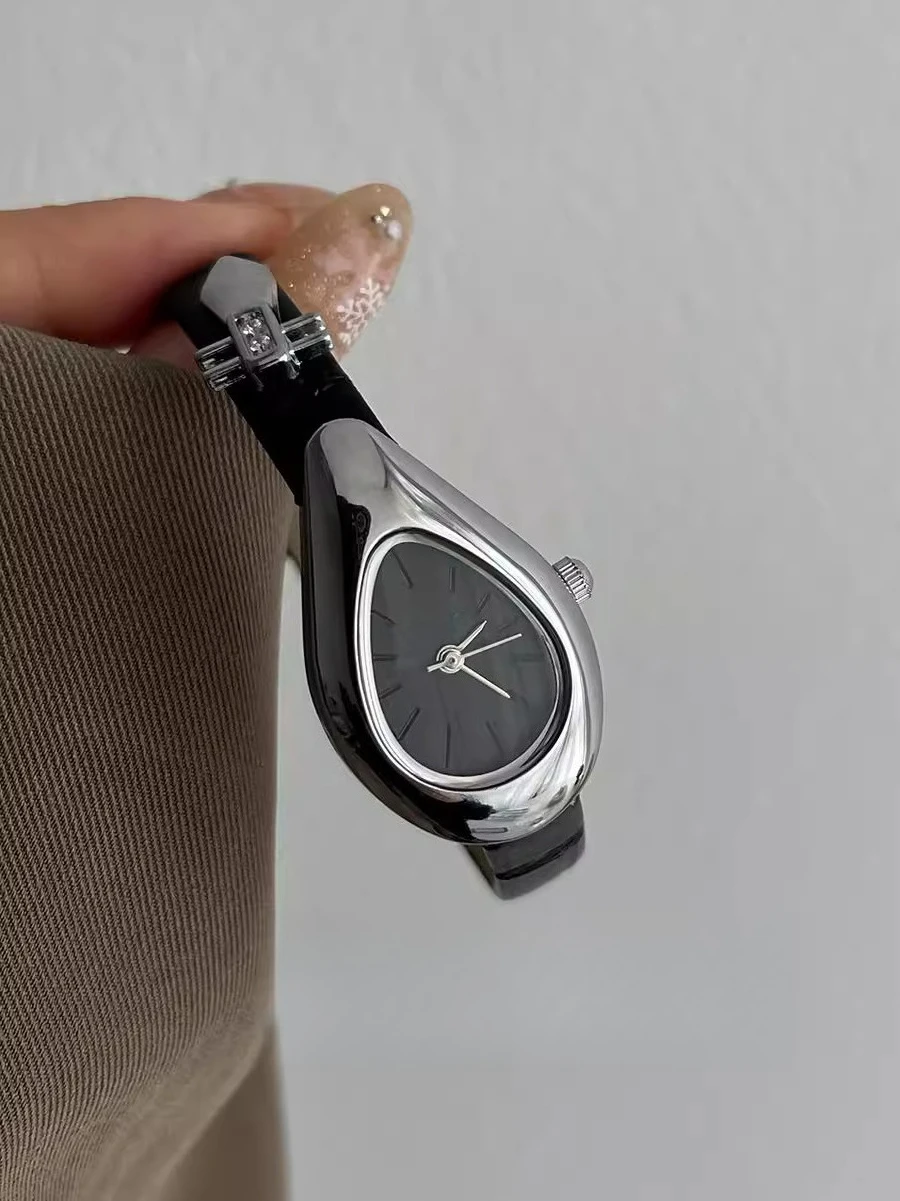 Water Drop Black Silver Pipa 2025 New Women's Niche Light Luxury High-end Retro Quartz Watch Women