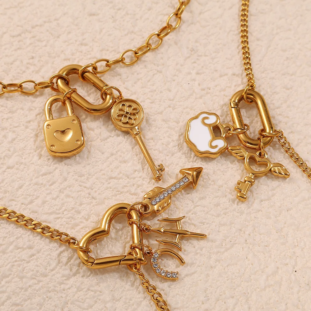 Yori 2pcs/Lot Exquisite and Compact DIY Stainless Steel Key Pendant Women Gold Color DIY Making Accessories Jewelry