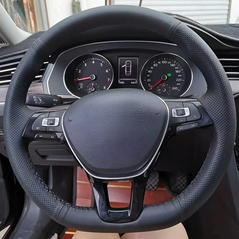 

For Volkswagen Teramont 17-20 Hand-stitched steering wheel cover lightweight and breathable full coverage modification desig