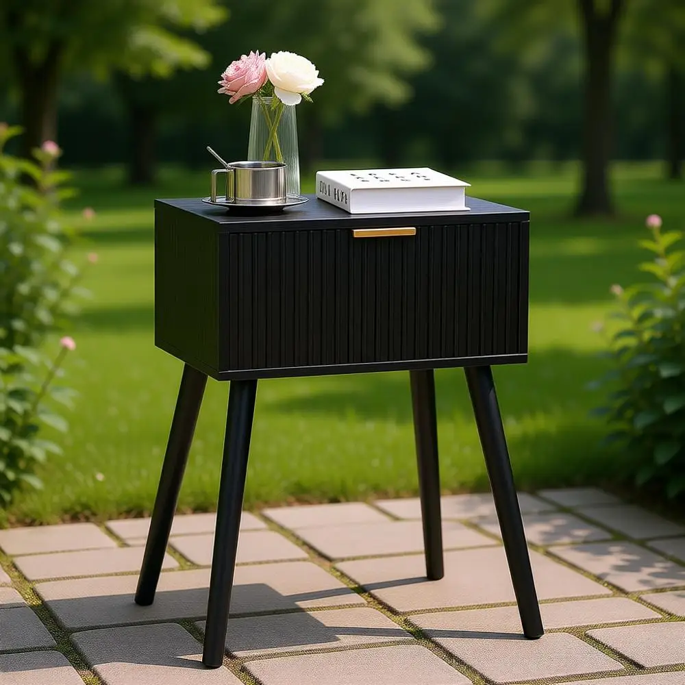 

Компактный черный приставной столик для гостиной, спальни и небольших помещений