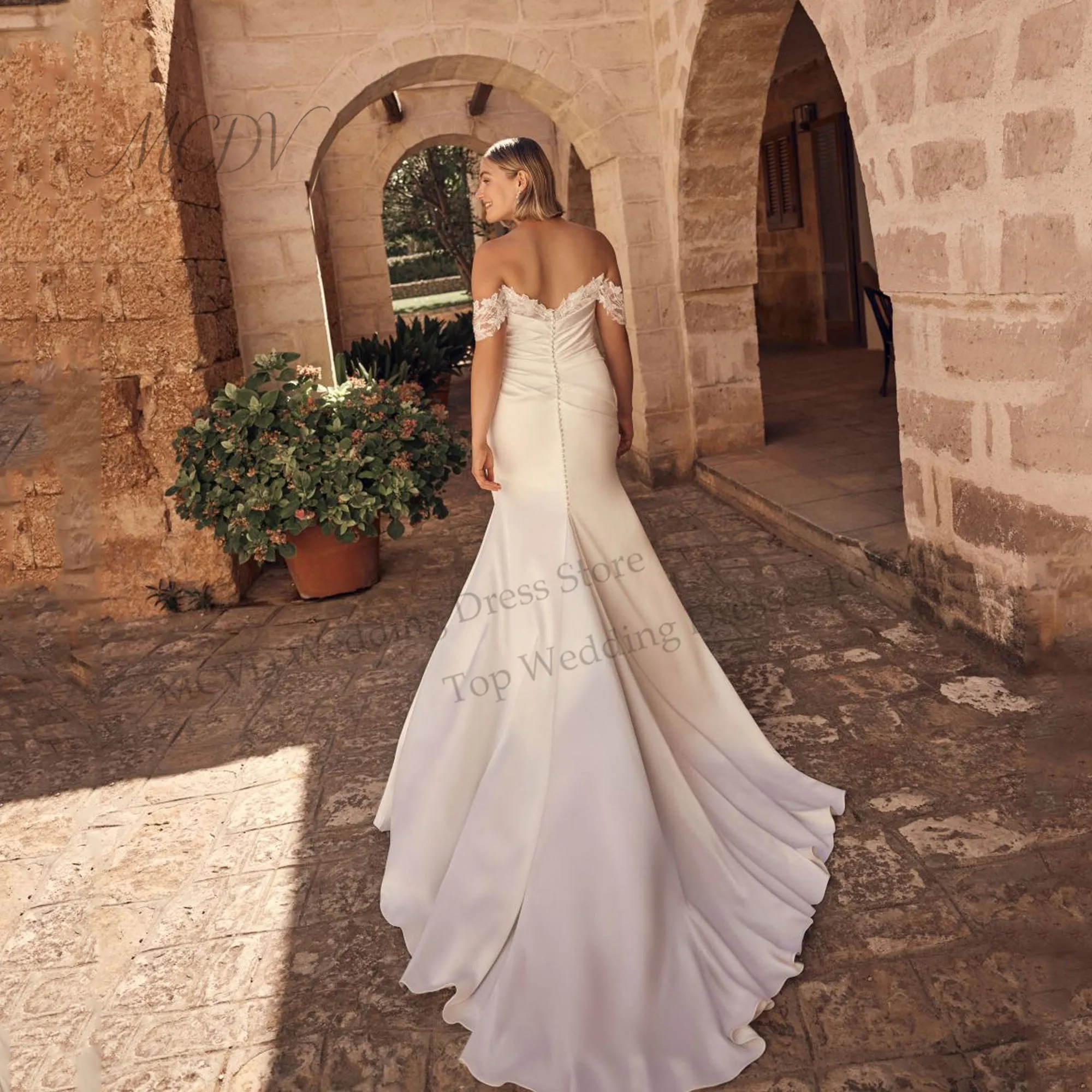 Plus Size Satin Wedding Dresses Sweetheart Off Shoulder Luxuries Bride Gowns Mermaid Long Sleeve vestidos novia corte sirena