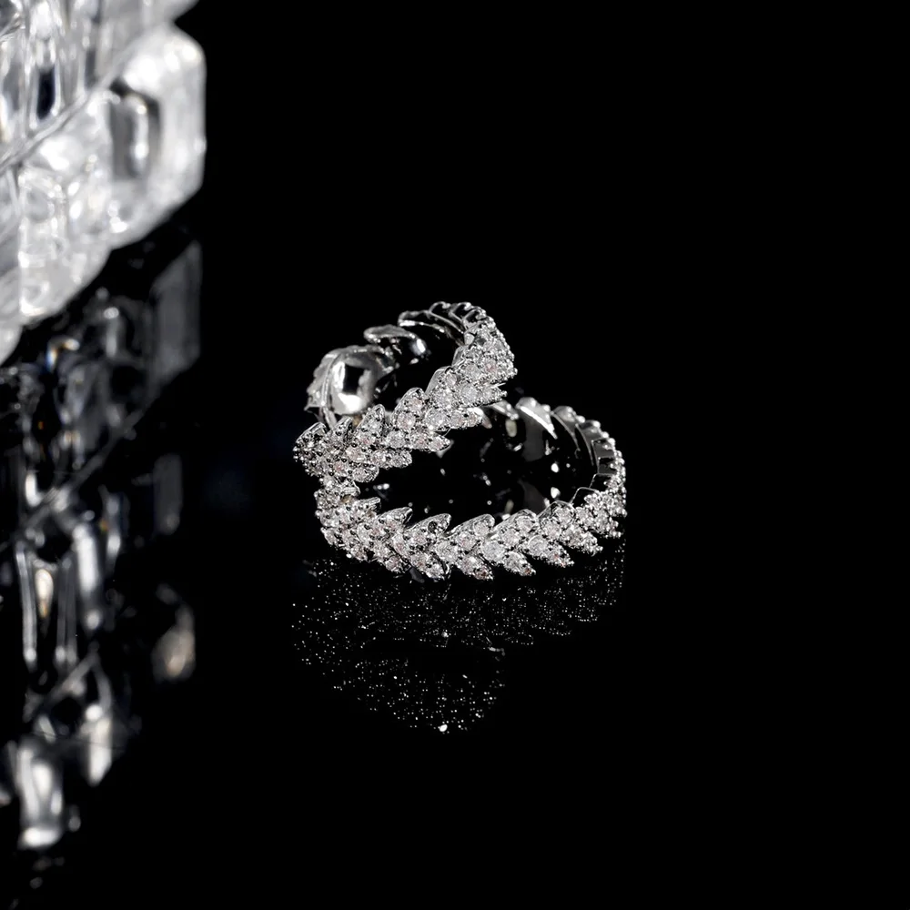 Delicate Crystal Leaf Earcuff Non Piercing Earrings for Women 1pc Silver Color Luxury Earbone Earclip Fashion Jewelry KDE137 image 3