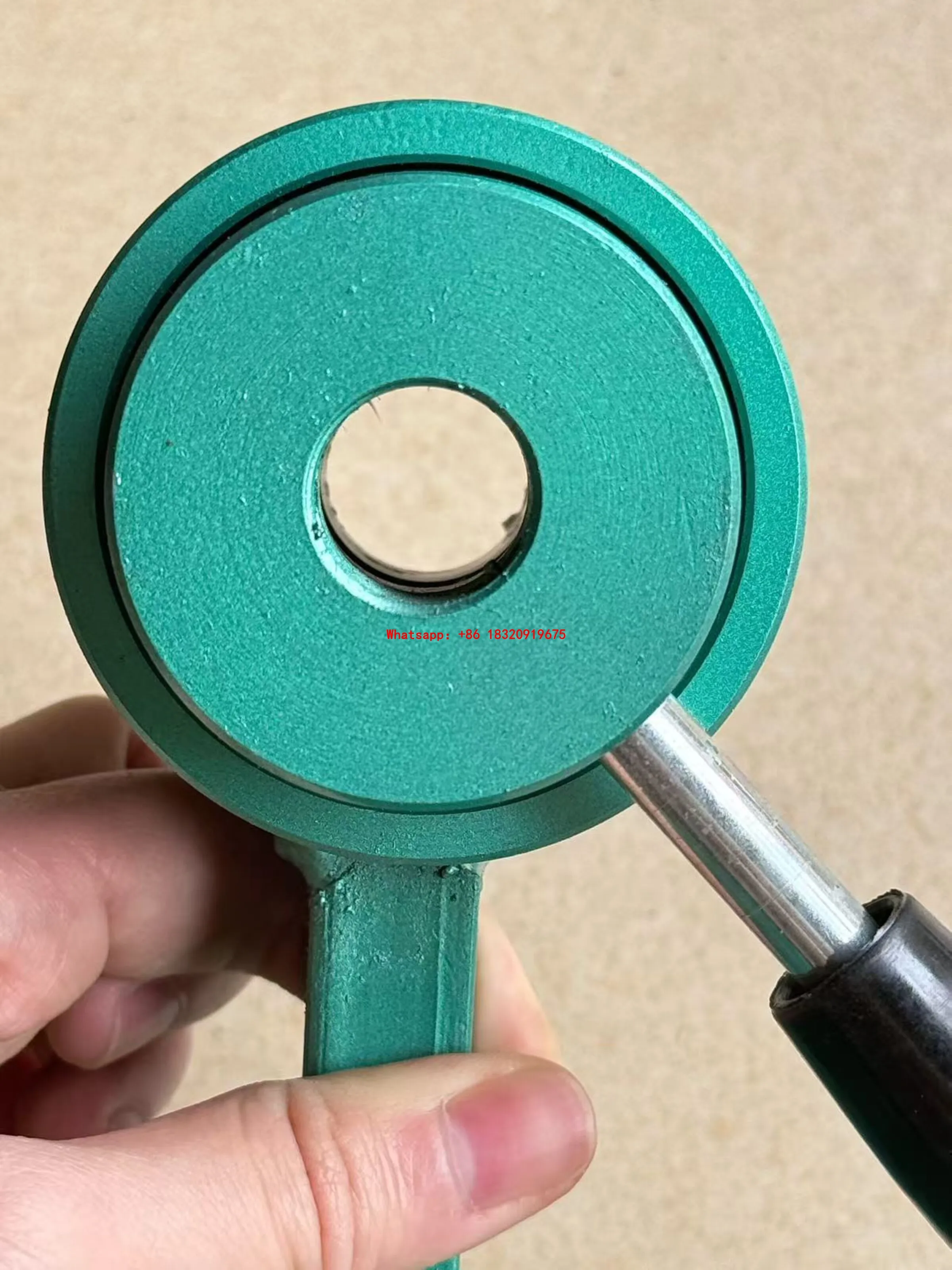 Cyclmotion CNC Models 15/20/25 Horizontal Manual Collet Chuck Holder (for Lathes, Drilling Machines, and Milling Machines)