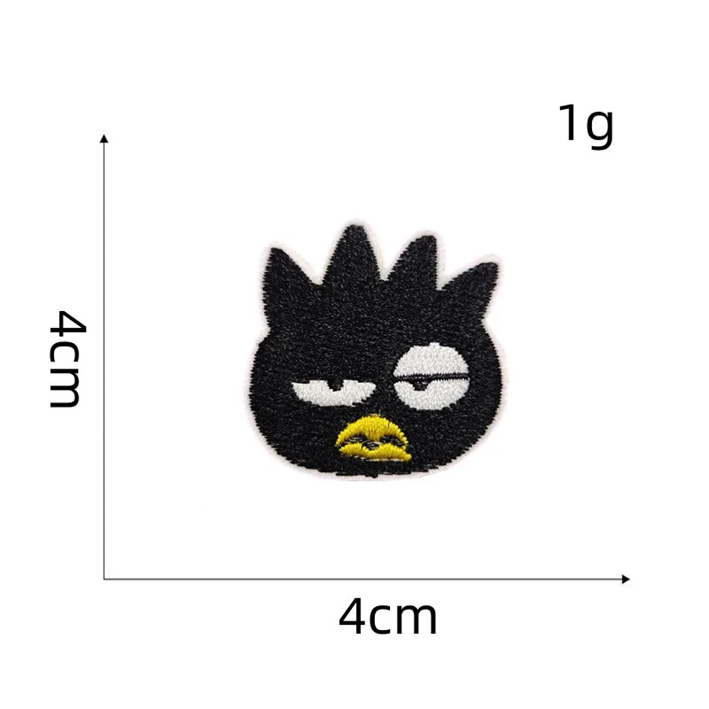 Miniso Sanrio Kawaii Embroideried Iron on Patches Anime Fashion Cartoon Diy Bag Hat Clothes Sewing Applique Stickers Badge Decor