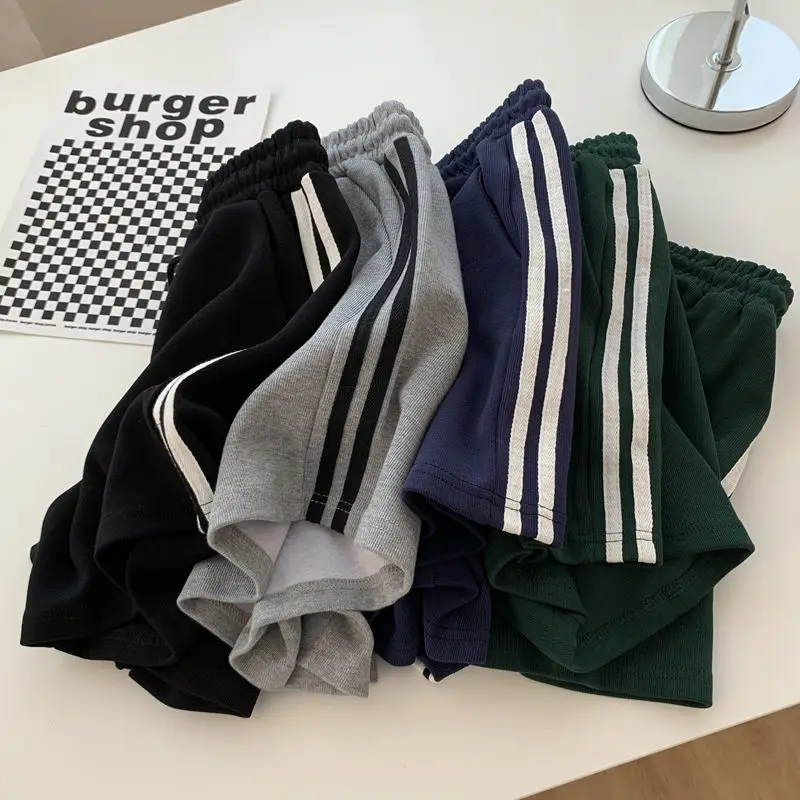 Side-stripe Sporty Shorts Women Vintage Loose Casual Minimalist High Waist Fashion All-match Summer Thin Jogging Korean Version