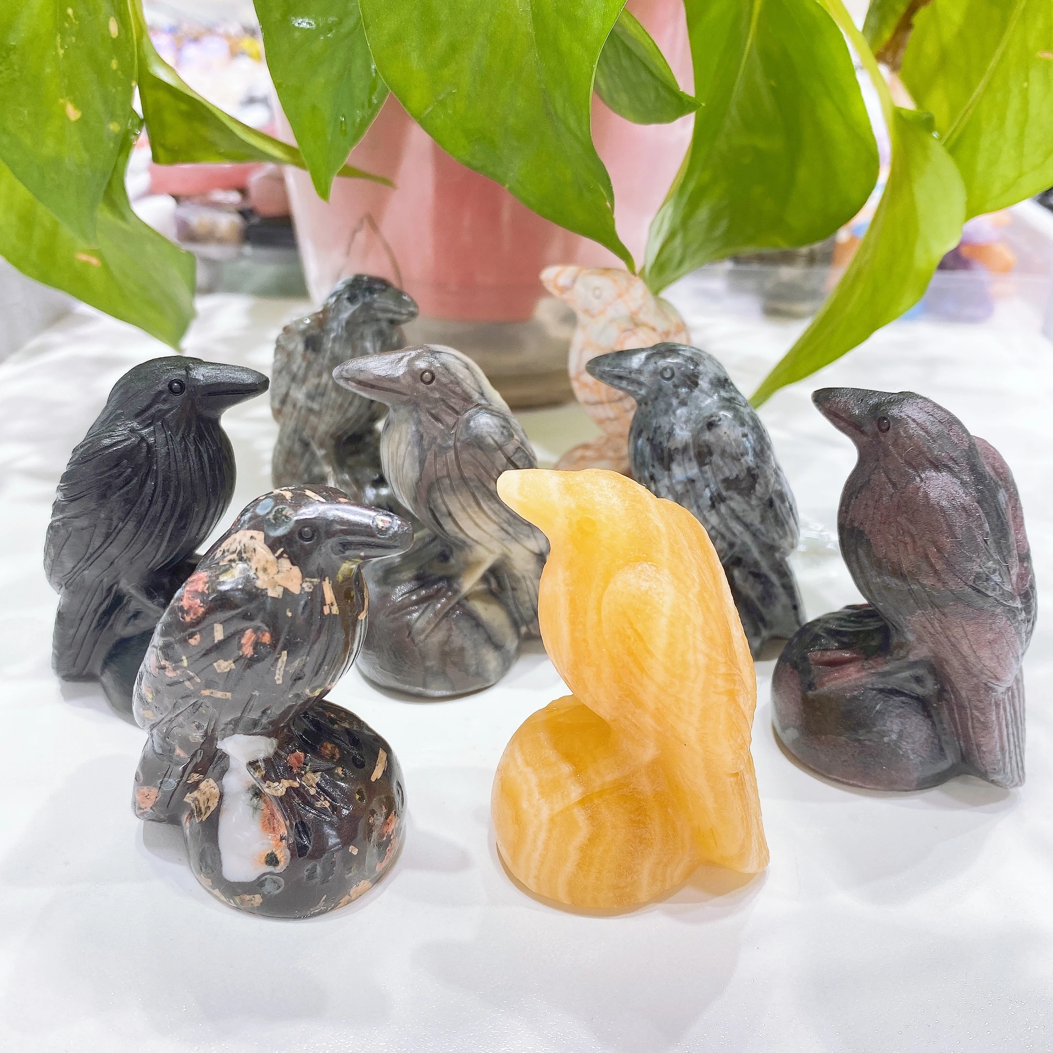 65mm Crystal Raven Statue Natural Obsidian Garnet Stone Reiki Gealing Carving Crow Animal Figurine Crafts Home Decoration Gift