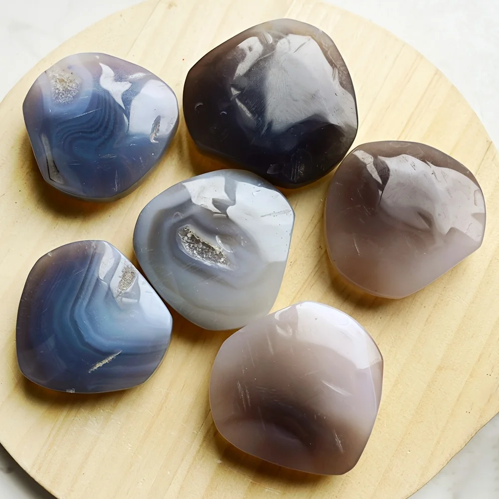 One irregularly shaped agate disc—a round mineral slab, exquisite home décor, perfect room accent
