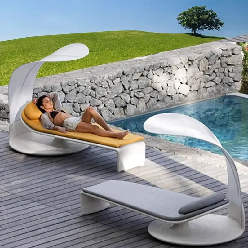 Wholesale Comfortable Portable Rattan Outdoor Furniture Waterproof Sunproof Lounge Bed Chair Coffee Table Bedroom Villa