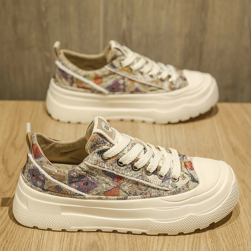 

Мужские новые осенние белые кроссовки 2025 года и повседневная обувь с массивным высоким берцем — легкая, увеличивающая рост и удобная