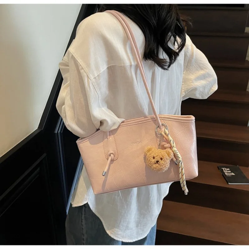 

Elegant Classic Designer Handbag For Women Paris Fashion Letter Logo Crossbody Solid Color Large Capacity